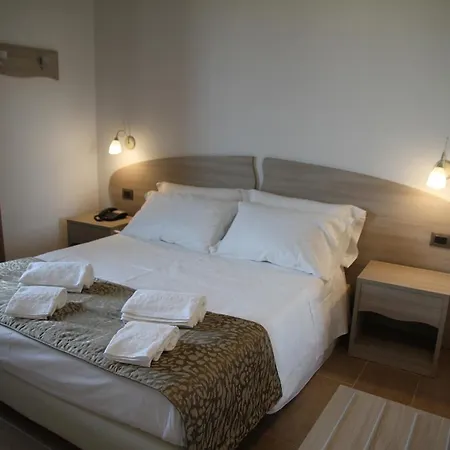 Monte San Giovanni-nebrodi Hotel