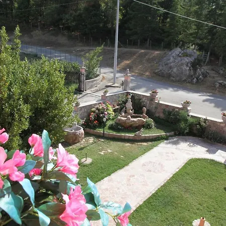 Monte San Giovanni-nebrodi Hotel 3*
