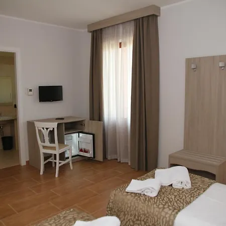 Monte San Giovanni-nebrodi Hotel