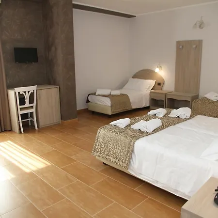 Monte San Giovanni-nebrodi Hotel