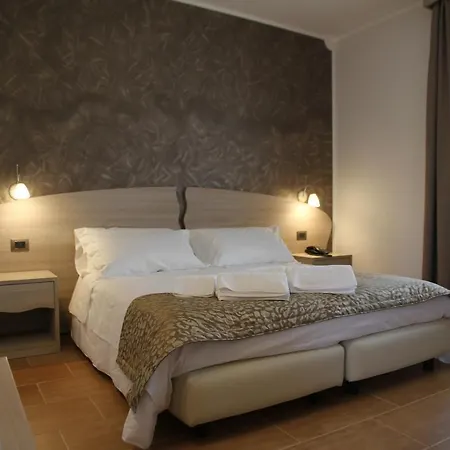 Hotel Monte San Giovanni-nebrodi 3*