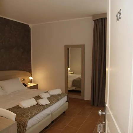 Monte San Giovanni-nebrodi Hotel