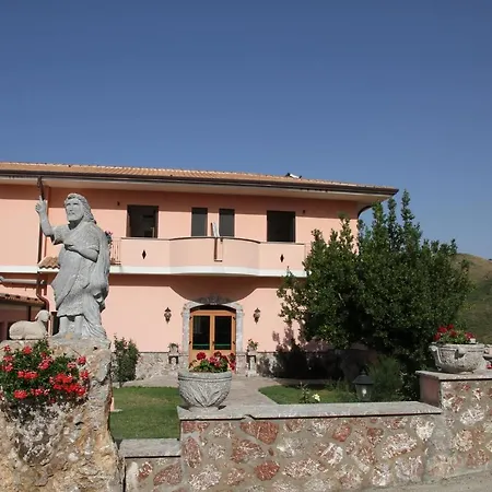 Monte San Giovanni-nebrodi Hotel 3*