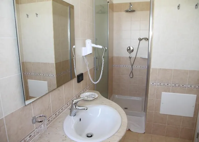 Monte San Giovanni-nebrodi Hotel