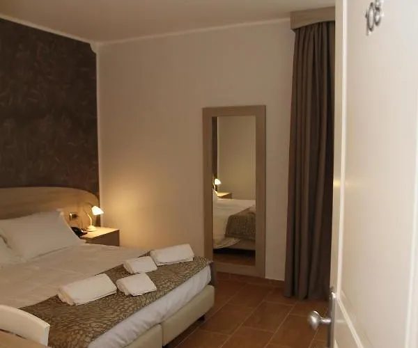 Monte San Giovanni-nebrodi Hotel